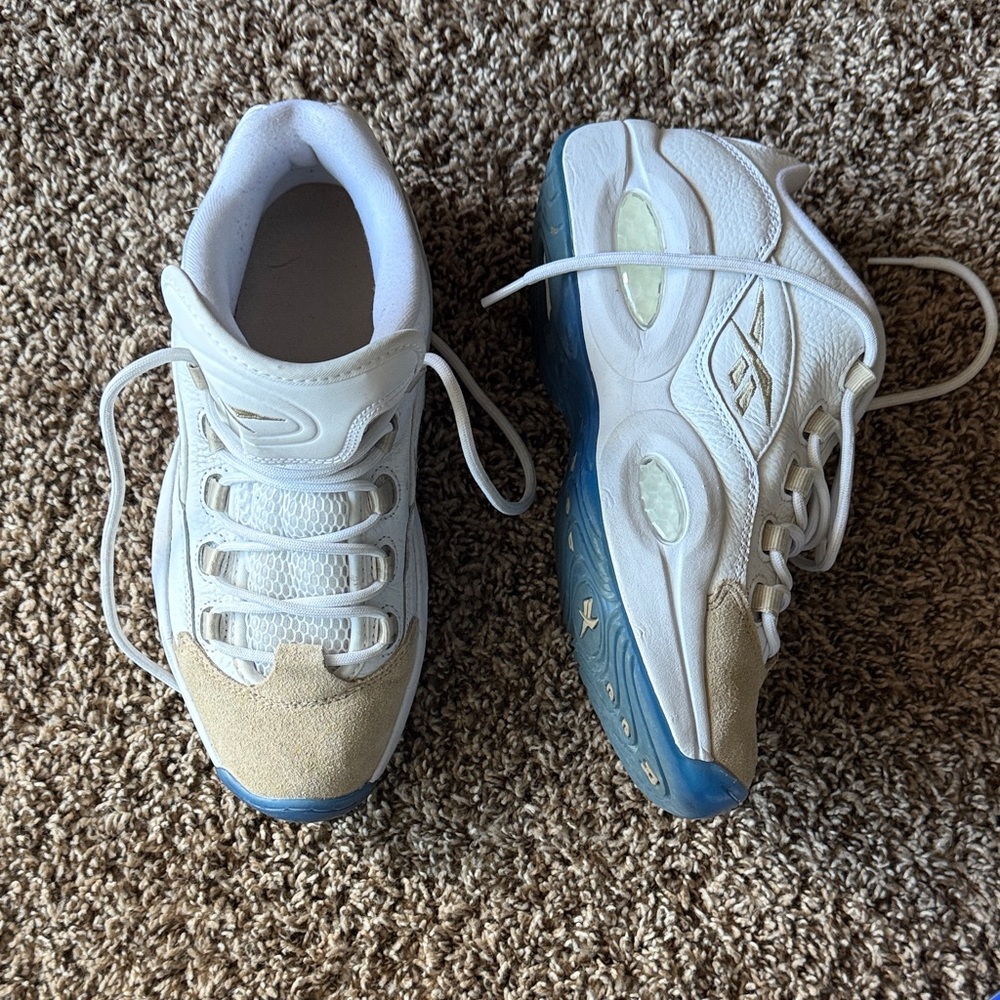 Reebok men’s size 8.5 “The Question low” white and Tan